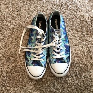 Converse, size 10